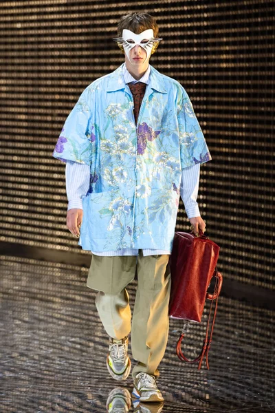 Look 31